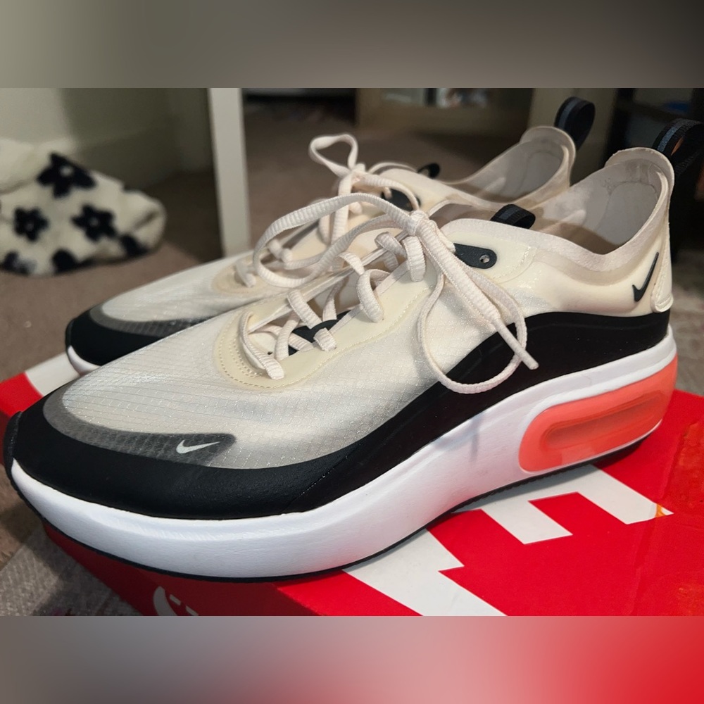 Women's Nike air max dia se